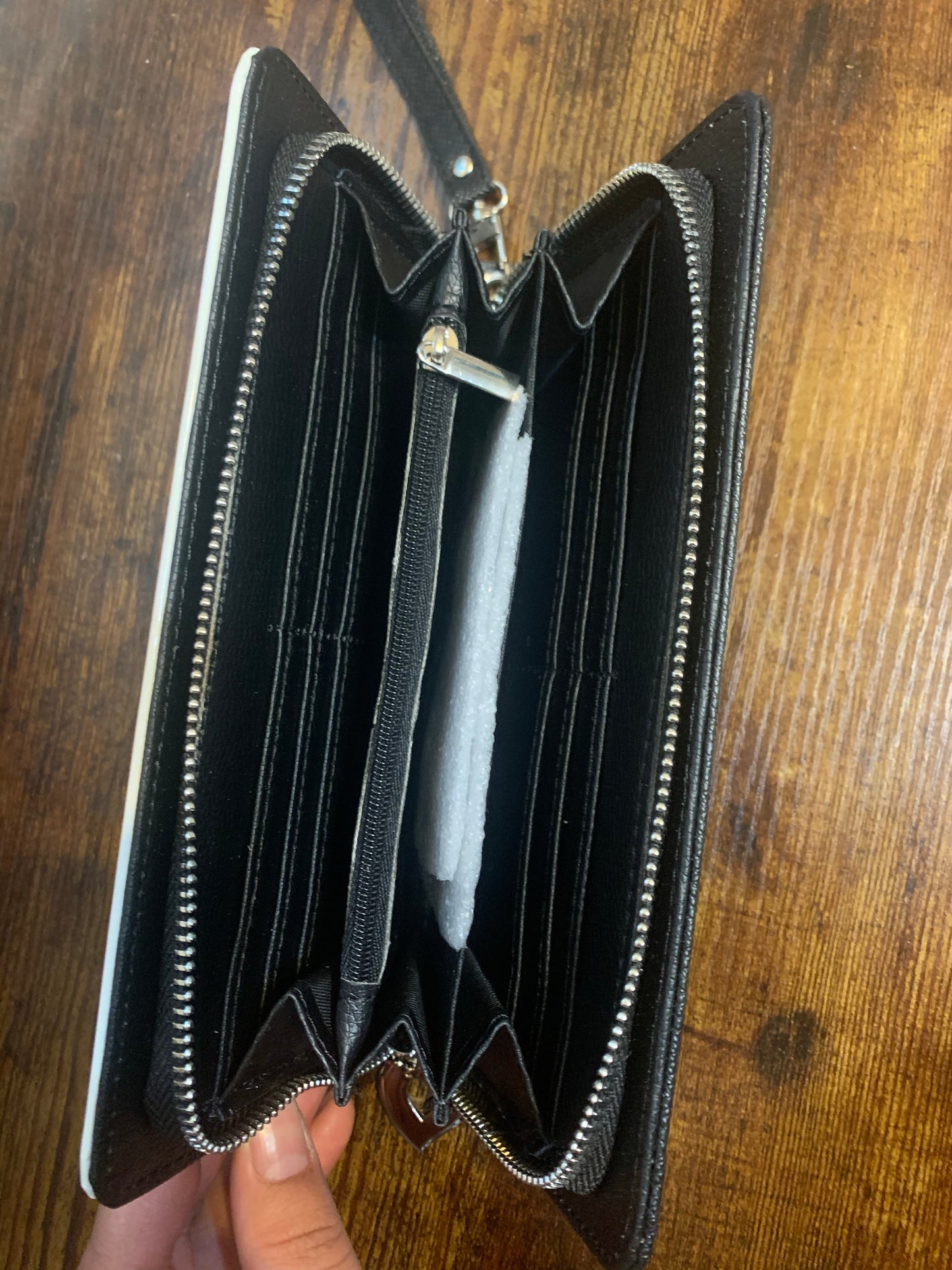 Women’s Wristlet