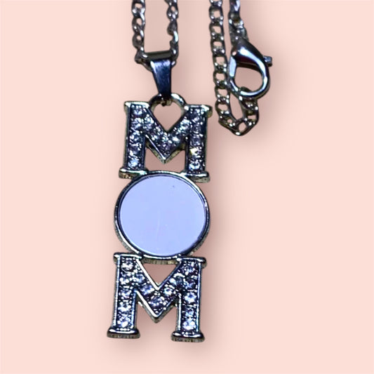 MOM Necklace