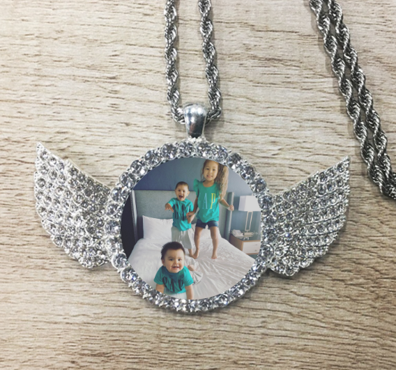 Round Wing Bling Necklace