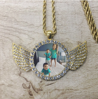 Round Wing Bling Necklace