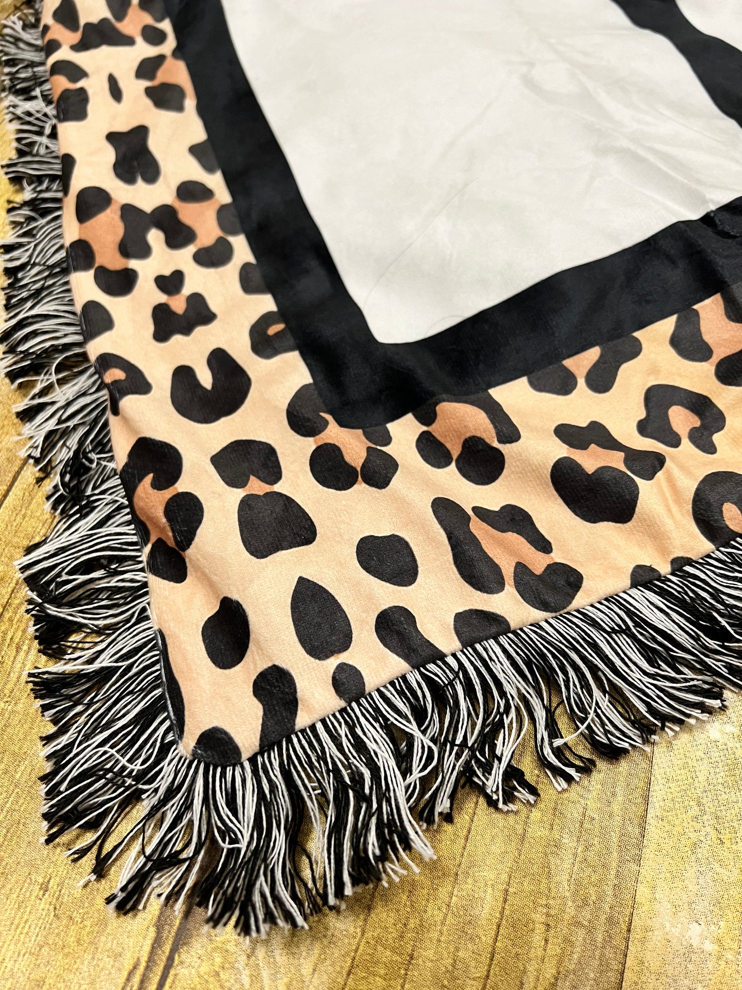9 Photo Panel Cheetah Print Blanket