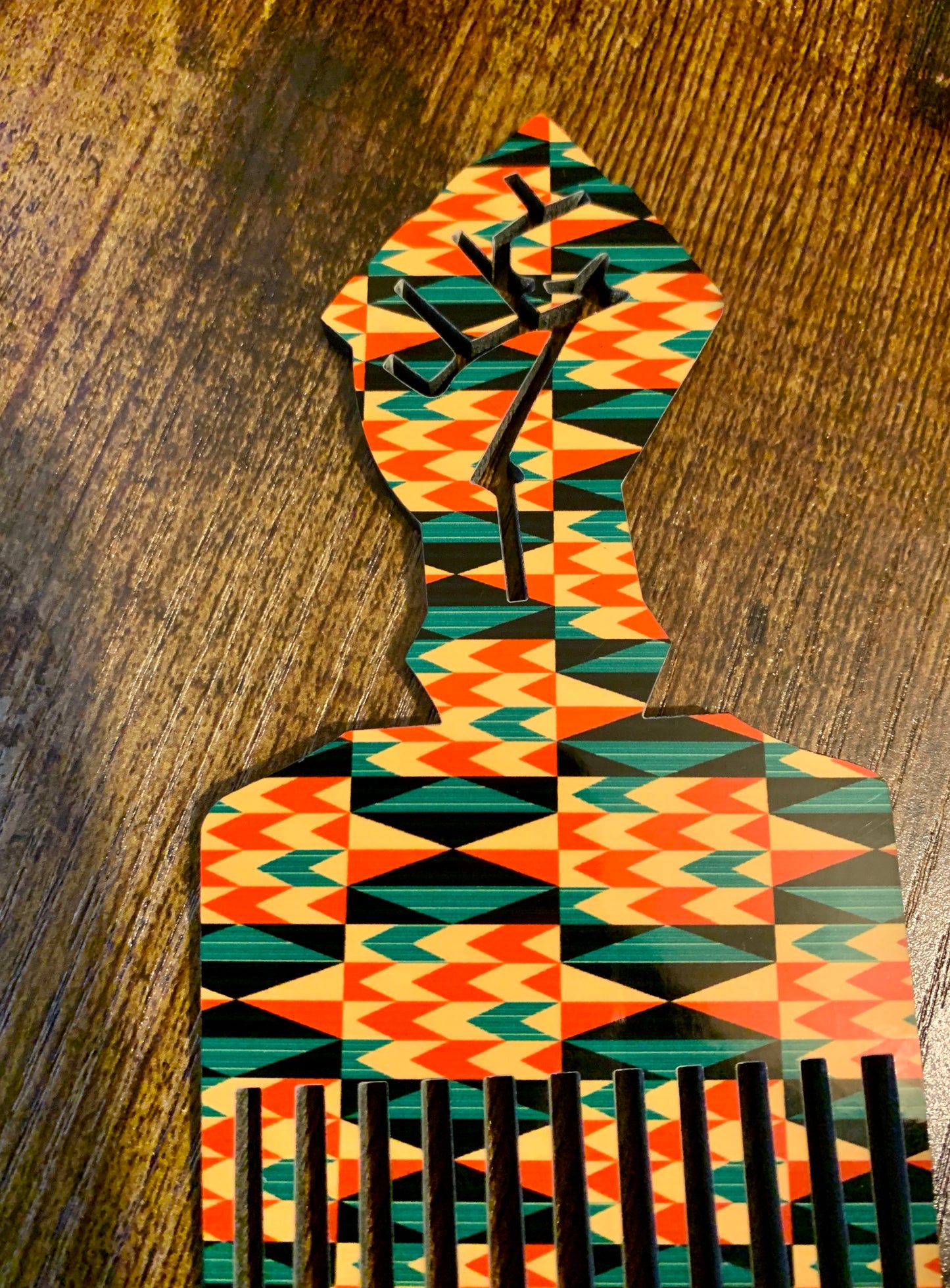 Empowering Comb